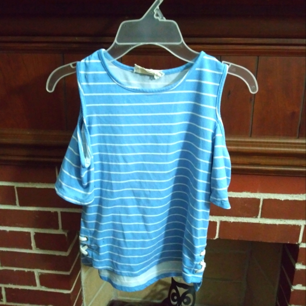 BeTween Off the shoulder blouse